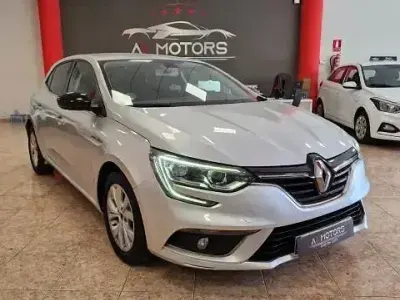 Usado Renault Mégane IV Life 101 CV (74 kW) 2018 Otro Berlina