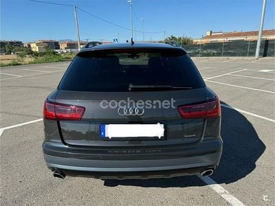 Usado Audi A6 Allroad Advanced 272 CV (200 kW) 2015 Gris / plata Familiar