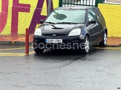 Usado Ford Fiesta Ambiente 70 CV (51 kW) 2007 Negro Utilitario