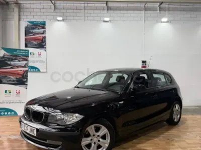 Usado BMW 118 143 CV (105 kW) 2009 Negro Utilitario