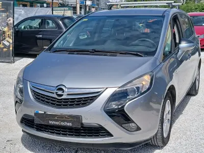 Usado Opel Zafira Selective 130 CV (95 kW) 2015 Gris Monovolumen