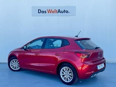 Usado Seat Ibiza FR 110 CV (80 kW) 2023 Rojo Utilitario