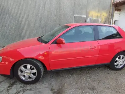 Usado Audi A3 Ambition 180 CV (132 kW) 1999 Rojo Utilitario
