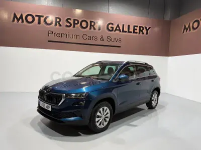 Usado Skoda Karoq Ambition 115 CV (84 kW) 2022 Azul SUV