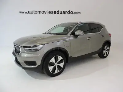 Begagnad Volvo XC40 Inscription 211 HK (155 kW) 2021 Grå SUV