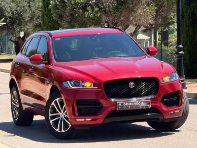 Usado Jaguar F-Pace R-Sport 179 CV (131 kW) 2018 Rojo SUV