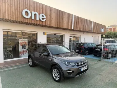 Usado Land Rover Discovery Sport SE 150 CV (110 kW) 2016 Gris / plata SUV