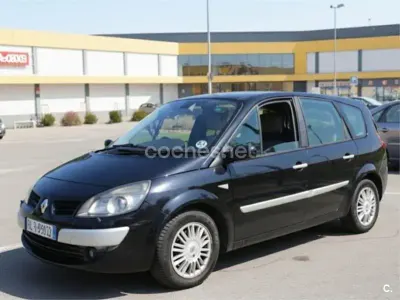 Usado Renault Grand Scénic II Privilege 130 CV (95 kW) 2008 Negro Monovolumen