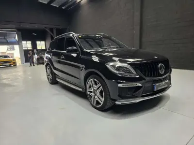 Usado Mercedes ML63 AMG AMG 525 CV (386 kW) 2014 Negro SUV