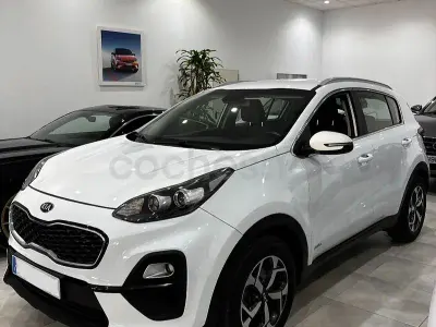 Usado Kia Sportage 115 CV (84 kW) 2021 Blanco SUV