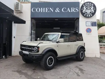 Usado Ford Bronco Outer Banks 335 CV (246 kW) 2025 Beige SUV