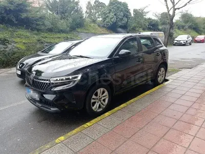 Usado Renault Austral Evolution 200 CV (147 kW) 2023 Negro SUV