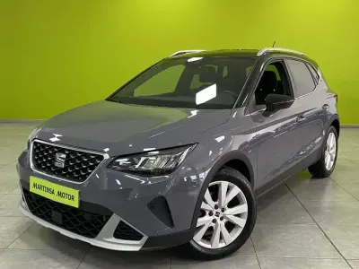 Usado Seat Arona Xperience 115 CV (84 kW) 2025 Gris SUV