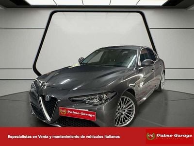 Usado Alfa Romeo Giulia Super 180 CV (132 kW) 2016 Gris Berlina