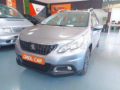 Usado Peugeot 2008 Allure 100 CV (73 kW) 2016 Gris / plata SUV