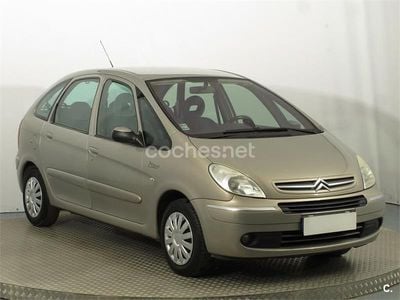 Usado Citroën Xsara Picasso Exclusive 92 CV (67 kW) 2009 Beige Monovolumen