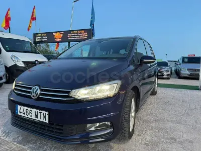 Usado VW Touran Advance 150 CV (110 kW) 2016 Azul Monovolumen