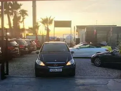 Usado Mercedes A160 82 CV (60 kW) 2006 Azul Utilitario