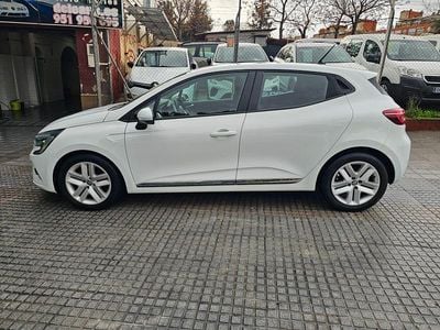 Usado Renault Clio V Zen 100 CV (73 kW) 2021 Blanco Berlina