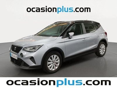 Usado Seat Arona Style 110 CV (80 kW) 2023 Gris plata SUV