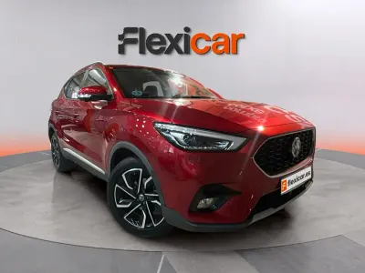 Usado MG ZS Comfort 106 CV (77 kW) 2022 Rojo SUV