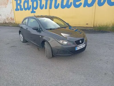 Usado Seat Ibiza SC Reference 90 CV (66 kW) 2012 Marrón Utilitario