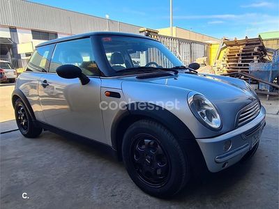 Usado Mini Cooper 115 CV (84 kW) 2001 Gris / plata Utilitario
