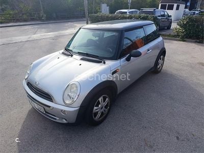 Usado Mini ONE 90 CV (66 kW) 2006 Gris / plata Utilitario
