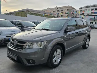 Usado Fiat Freemont Lounge 140 CV (102 kW) 2012 Gris / plata SUV