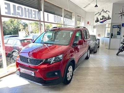 Usado Peugeot Rifter Active 100 CV (73 kW) 2018 Rojo Monovolumen