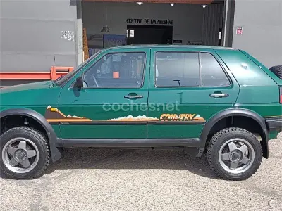 Usado VW Golf II 90 CV (66 kW) 1990 Verde Utilitario