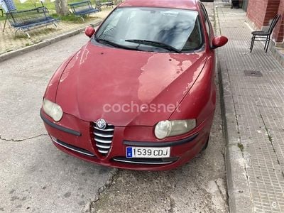 Usado Alfa Romeo 147 115 CV (84 kW) 2003 Rojo Utilitario