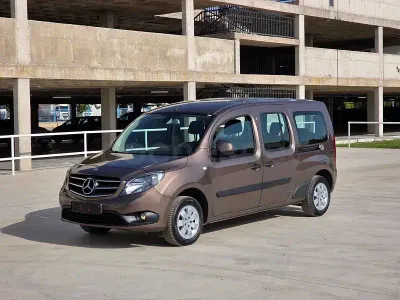 Usado Mercedes Citan 111 110 CV (80 kW) 2018 Marrón Monovolumen