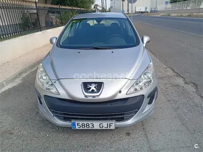 Usado Peugeot 308 Premium 136 CV (100 kW) 2009 Gris / plata Berlina