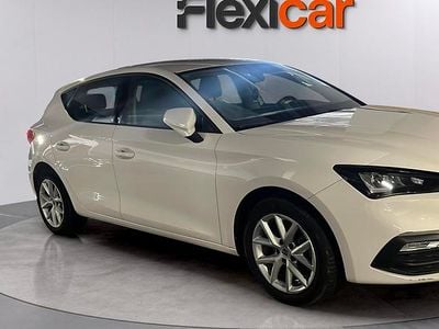 Usado Seat Leon Style 116 CV (85 kW) 2020 Blanco Berlina
