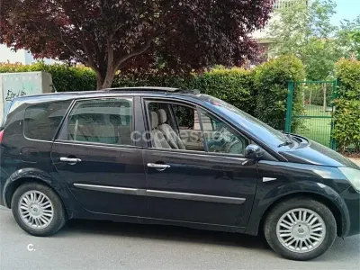 Usado Renault Scénic II Expression 105 CV (77 kW) 2007 Negro Monovolumen