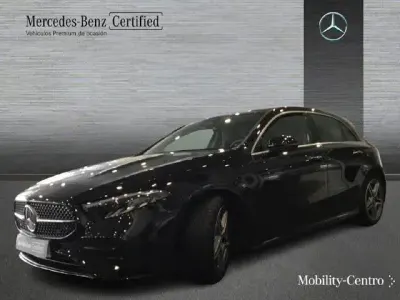 Usado Mercedes A180 116 CV (85 kW) 2024 Negro noche Utilitario