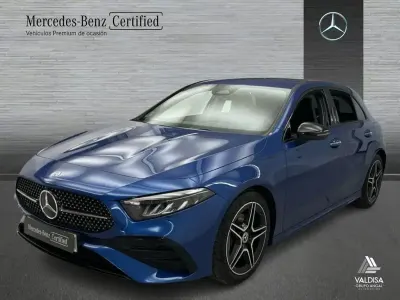Usado Mercedes A200 150 CV (110 kW) 2025 Azul espectra Berlina