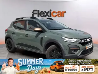 Usado Dacia Sandero Essentiel 101 CV (74 kW) 2024 Verde Utilitario