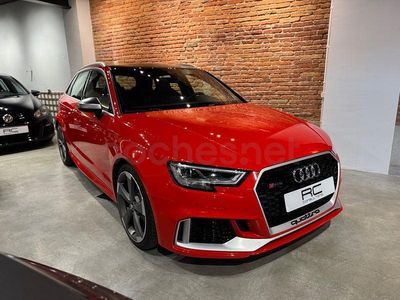 Usado Audi RS3 Exclusive 400 CV (294 kW) 2017 Rojo Berlina