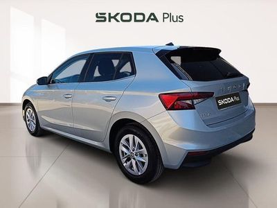 Usado Skoda Fabia Selection 115 CV (84 kW) 2025 Gris plata Utilitario