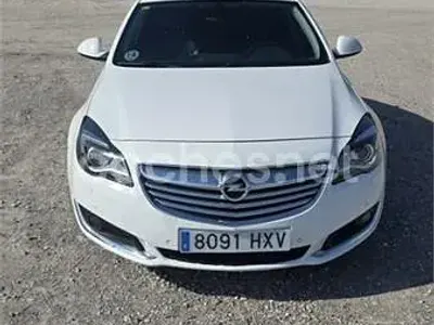 Usado Opel Insignia Business 140 CV (102 kW) 2014 Blanco Berlina