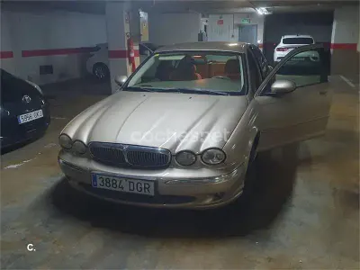 Usado Jaguar X-type Classic 130 CV (95 kW) 2005 Beige Berlina