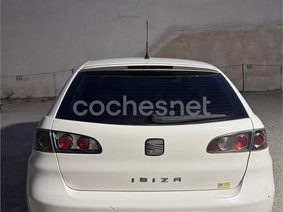 Usado Seat Ibiza Reference 80 CV (58 kW) 2006 Blanco Utilitario