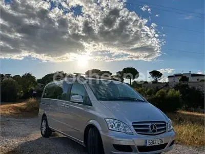 Usado Mercedes Viano 150 CV (110 kW) 2010 Gris / plata Monovolumen