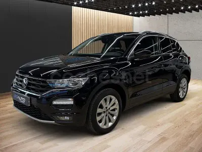 Usado VW T-Roc Advance 150 CV (110 kW) 2021 Negro SUV