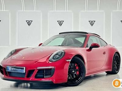 Porsche 911 Carrera 4 GTS