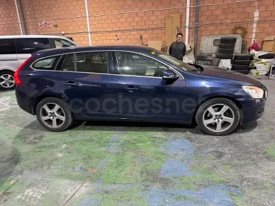 Usado Volvo V60 Summum 115 CV (84 kW) 2011 Azul Familiar