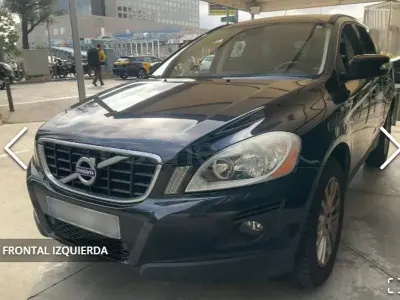 Käytetty Volvo XC60 Kinetic 185 HP (136 kW) 2009 Musta Katumaasturi