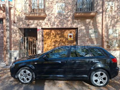 Negro Usado 2005 Audi A3 Ambition Berlina | 3900 € (Caro)